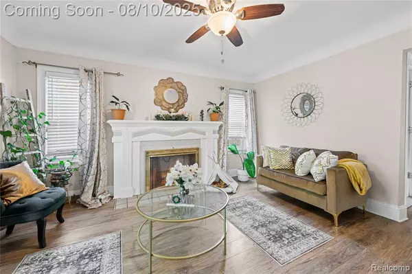 Allen Park, MI 48101,15069 Oceana Avenue