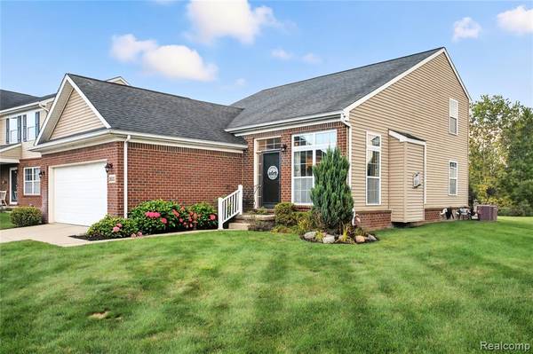 26535 Elk E Run, New Hudson, MI 48165