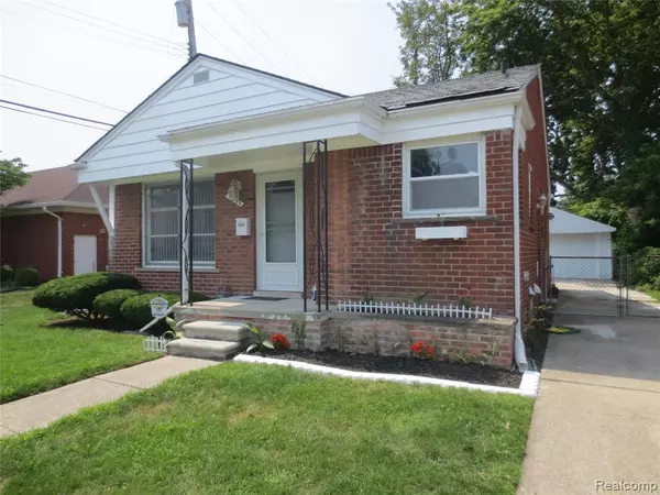 Redford, MI 48239,9535 Dixie