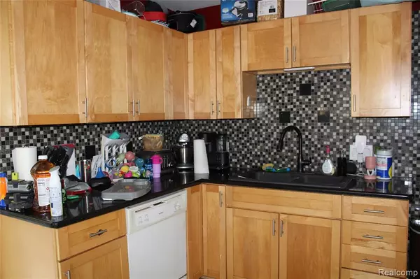 Hazel Park, MI 48030,23345 Tawas Avenue