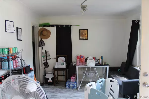 Hazel Park, MI 48030,23345 Tawas Avenue