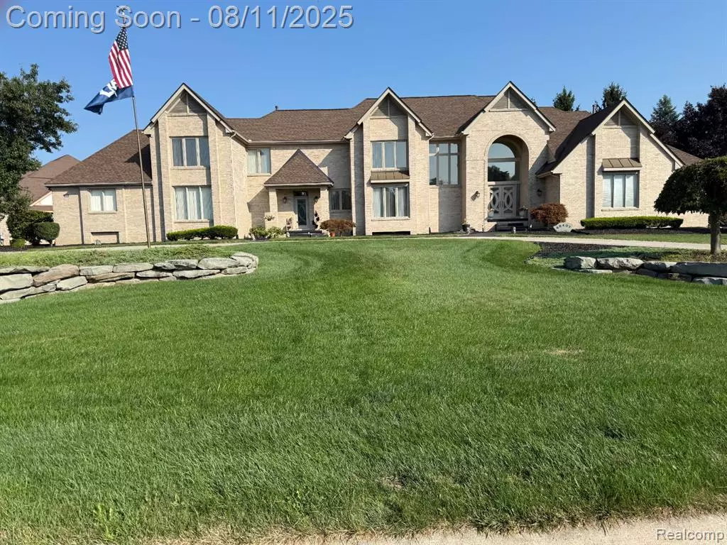 Plymouth, MI 48170,49401 Pine Ridge Drive