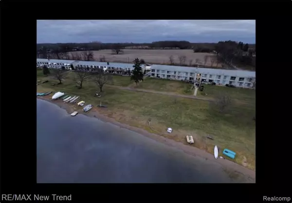 26955 Milford Road, South Lyon, MI 48178
