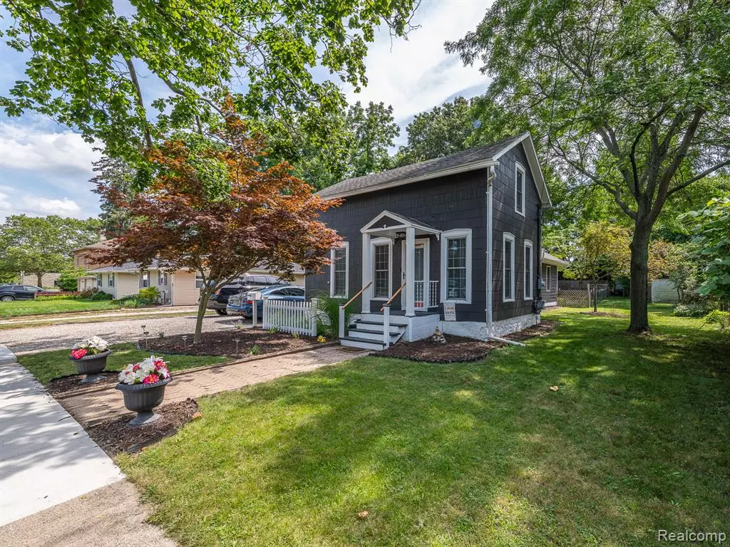 Tecumseh, MI 49286,110 W Shawnee Street