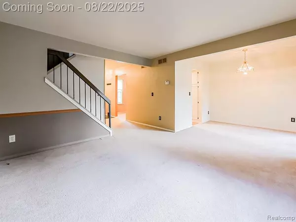 Clinton Twp, MI 48036,37354 Charter Oaks Boulevard