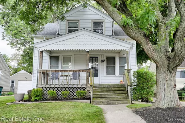 1364 W Saratoga Street, Ferndale, MI 48220