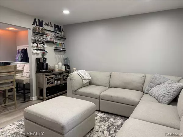 Clinton Twp, MI 48038,41617 Clayton Street