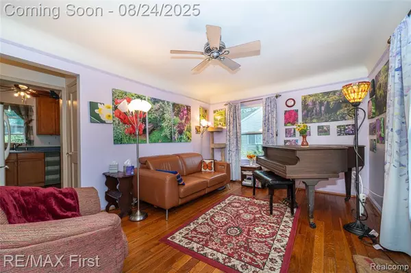 Berkley, MI 48072,4192 Griffith Avenue