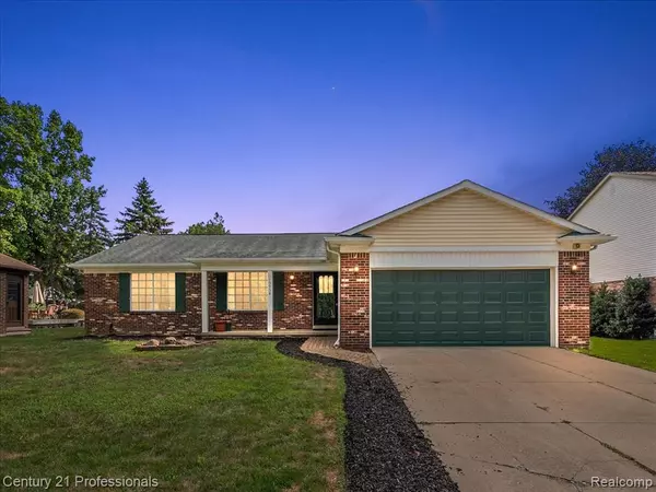 Fraser, MI 48026,15958 Kingston Drive