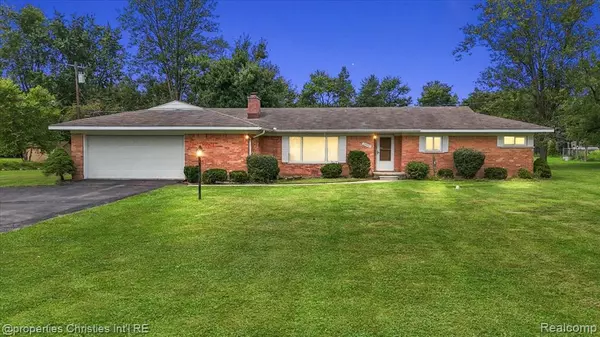 24467 Westmoreland Drive, Farmington Hills, MI 48336