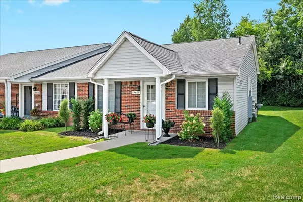 Farmington Hills, MI 48336,29428 Pendleton Club Drive