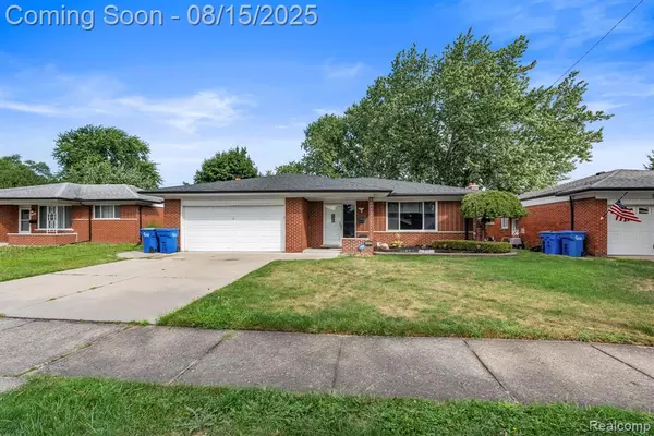 4629 Red Maple Drive, Warren, MI 48092