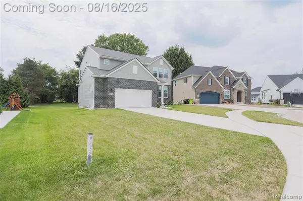 Macomb, MI 48044,20776 Wexford Drive