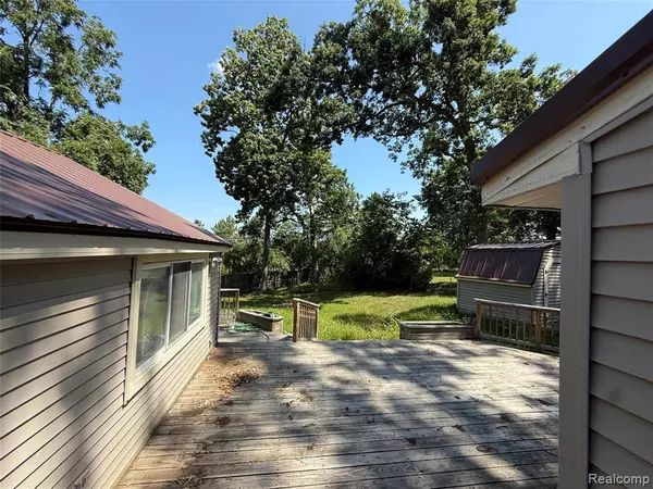 Auburn Hills, MI 48326,2025 Knollwood Street