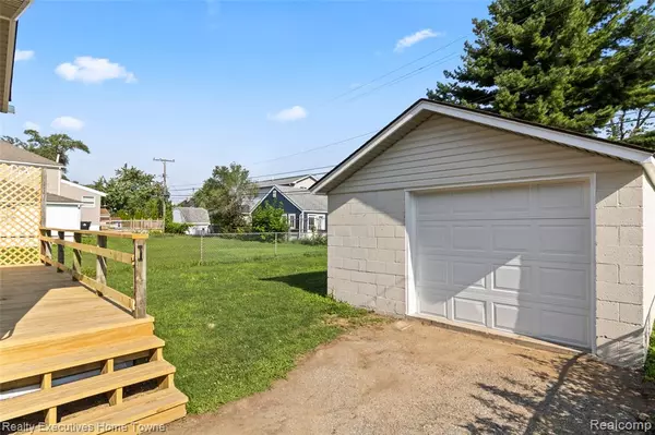 Roseville, MI 48066,19021 Birmingham Street