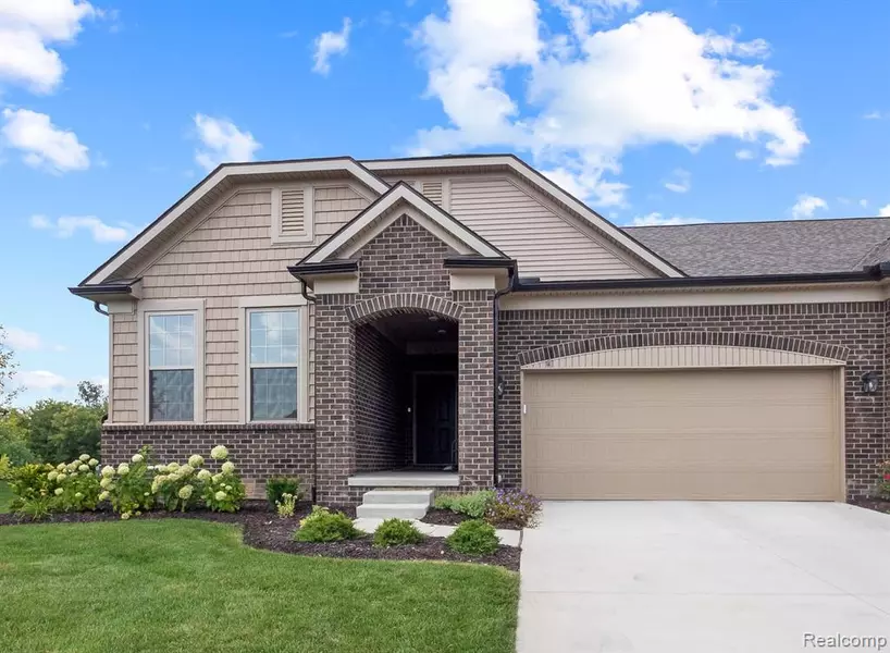 811 Kelpie Drive, Ann Arbor, MI 48108