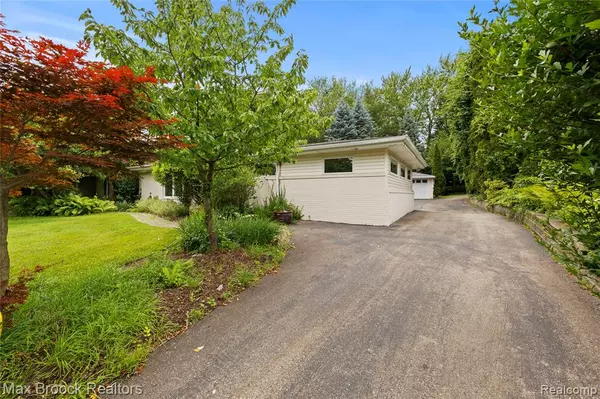 Bloomfield Hills, MI 48302,5340 Franklin Road