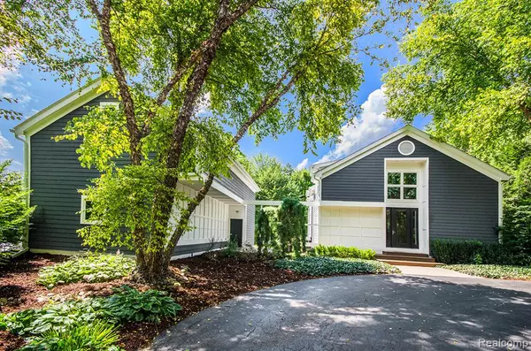 5751 Dora Lane, Clarkston, MI 48348
