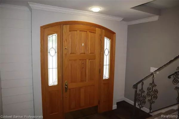 Burton, MI 48509,5435 S Sycamore Drive