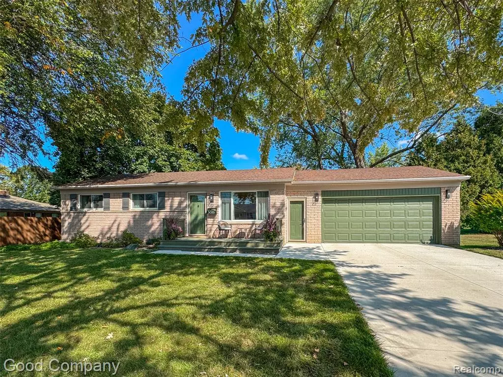 Warren, MI 48092,5035 University Avenue