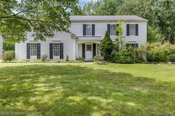 5495 Kingsfield Drive, West Bloomfield, MI