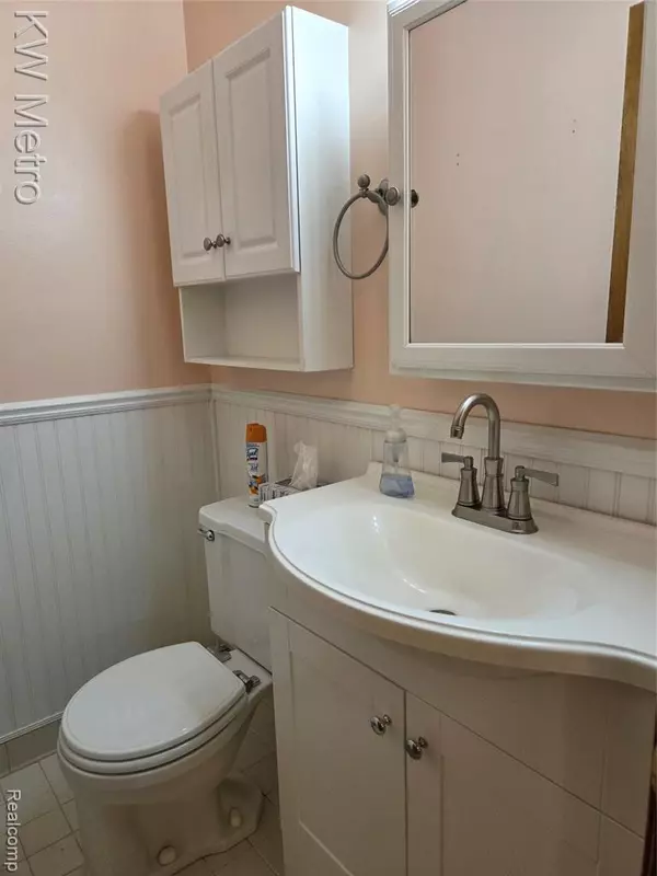 Clawson, MI,531 N Manitou Avenue