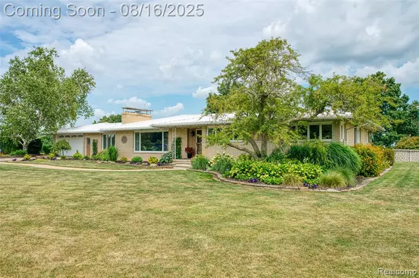 18999 Weller Road, Gregory, MI 48137