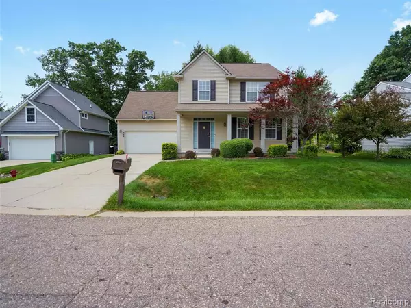 428 Newton Court, Lake Orion, MI 48362