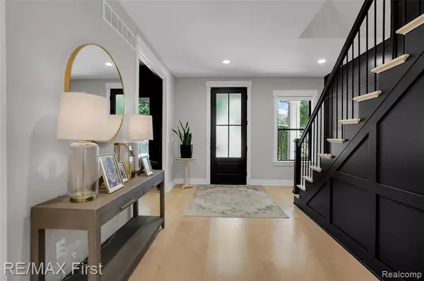 Royal Oak, MI 48073,1007 Butternut Avenue