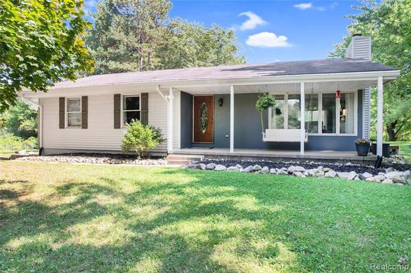 1711 Chilson Road, Howell, MI 48843