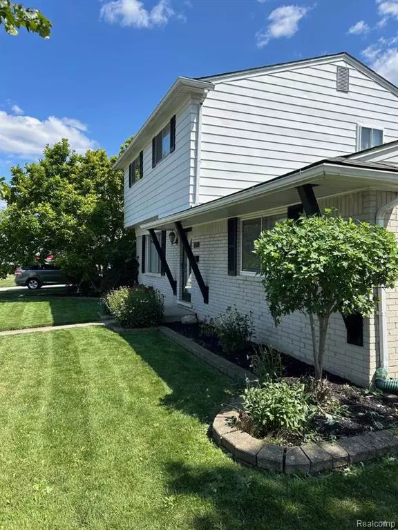 Madison Heights, MI 48071,1569 W Whitcomb Avenue