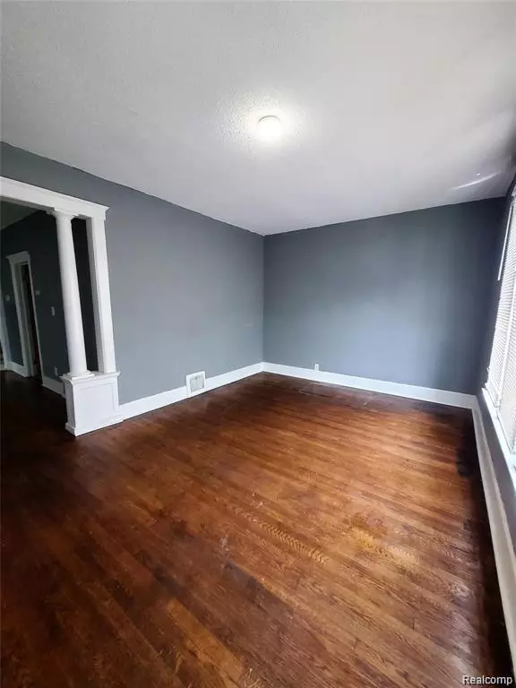 Detroit, MI 48209,6244/6242 Cadet Street