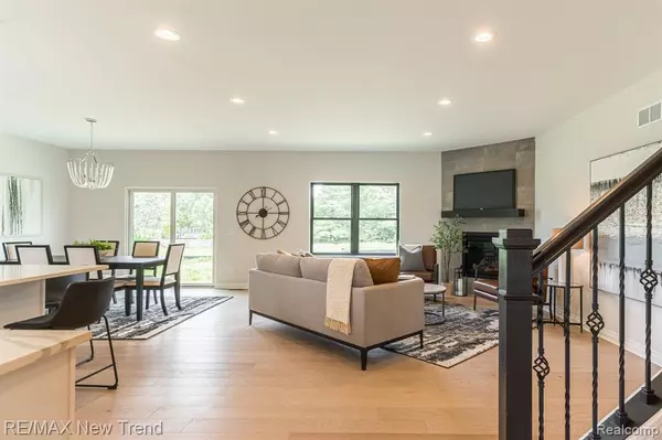 Wixom, MI 48393,3184 ROMA Court