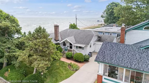 Fort Gratiot, MI 48059,2969 Woodland Drive