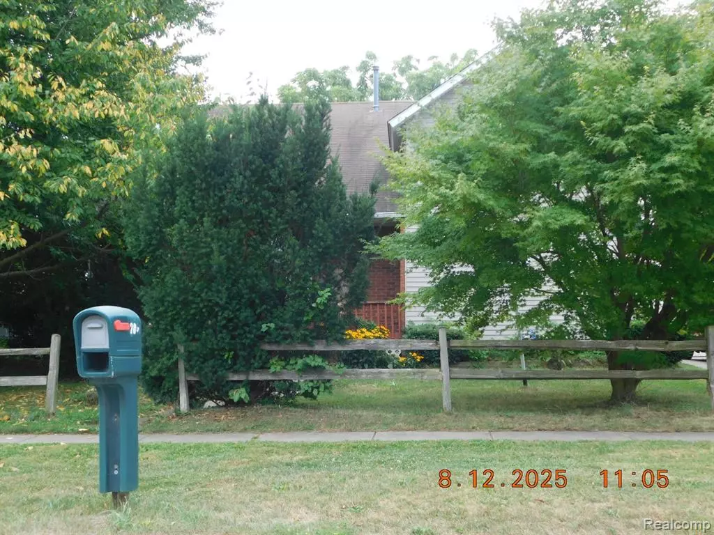 Fowlerville, MI 48836,207 Garden Lane