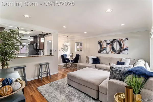 Oak Park, MI 48237,21340 KENOSHA Street