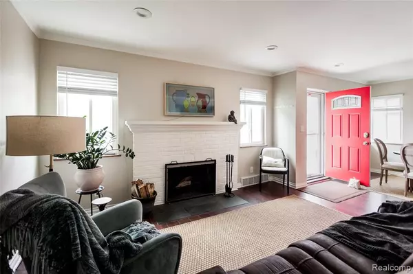 Oak Park, MI 48237,10200 Kenwood Street