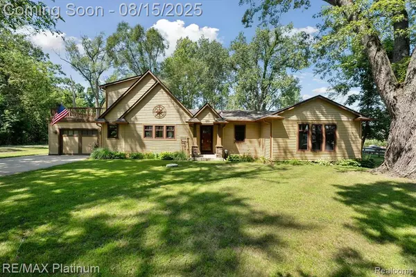 8751 Beechwood Drive, Gregory, MI 48137