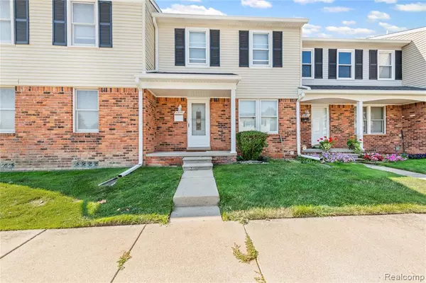 37053 Brynford Drive, Clinton Twp, MI 48036