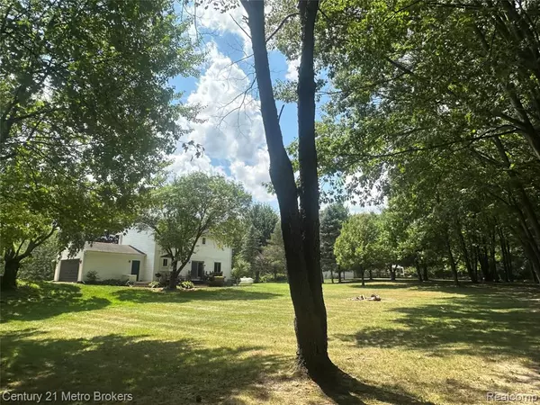 Ortonville, MI 48462,845 Hillsdale Lane