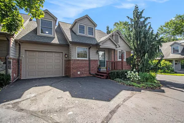 Royal Oak, MI 48073,3040 Helen Court