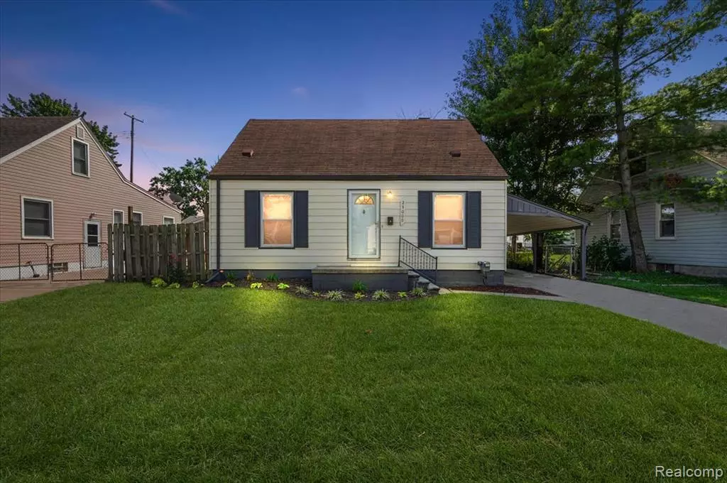 Saint Clair Shores, MI 48080,23000 Maxine Street