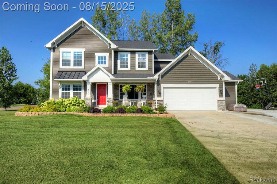 9438 Dornoch Trail, Brighton, MI 48114