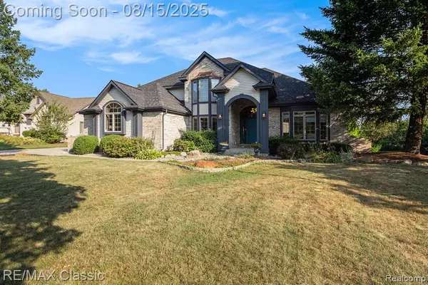 Fenton, MI 48430,4020 Pine Ridge Court