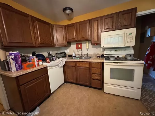 Van Buren, MI 48111,42054 Lincoln Street