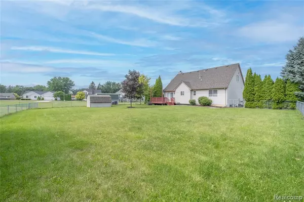 Davison, MI 48423,8454 Deer Field Drive