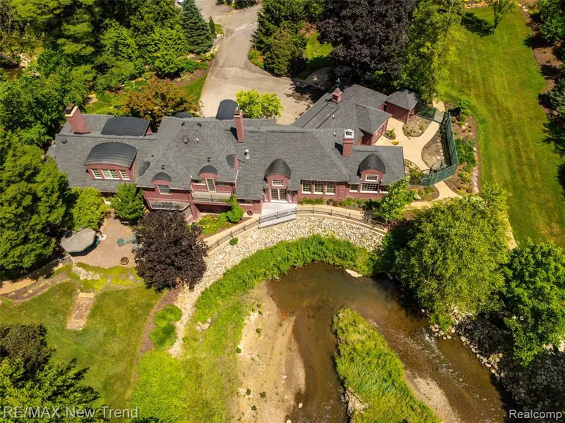 25733 River Drive, Franklin, MI 48025