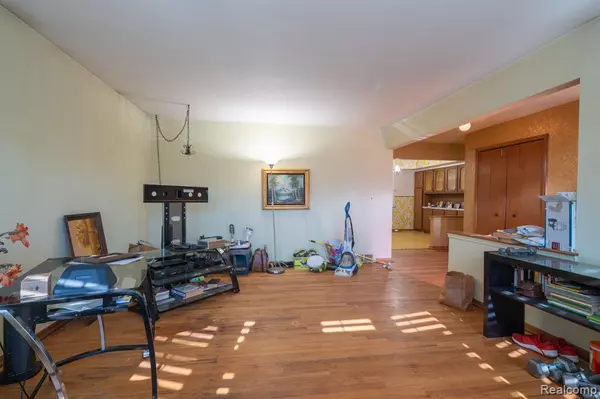 Sterling Heights, MI 48312,37319 Jerome Drive