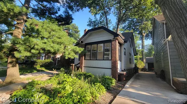 62 Wellesley Drive, Pleasant Ridge, MI