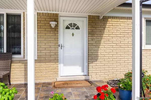 Sterling Heights, MI 48313,14554 Alma Drive